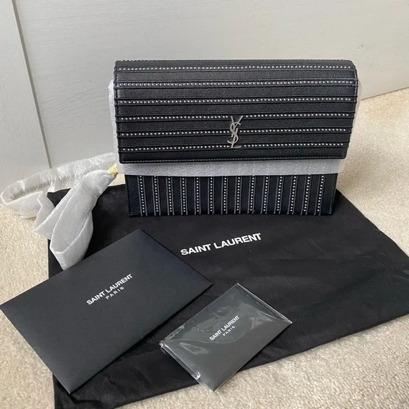 **AUTHENTIC YSL HANDBAG** - Picture 12 of 16